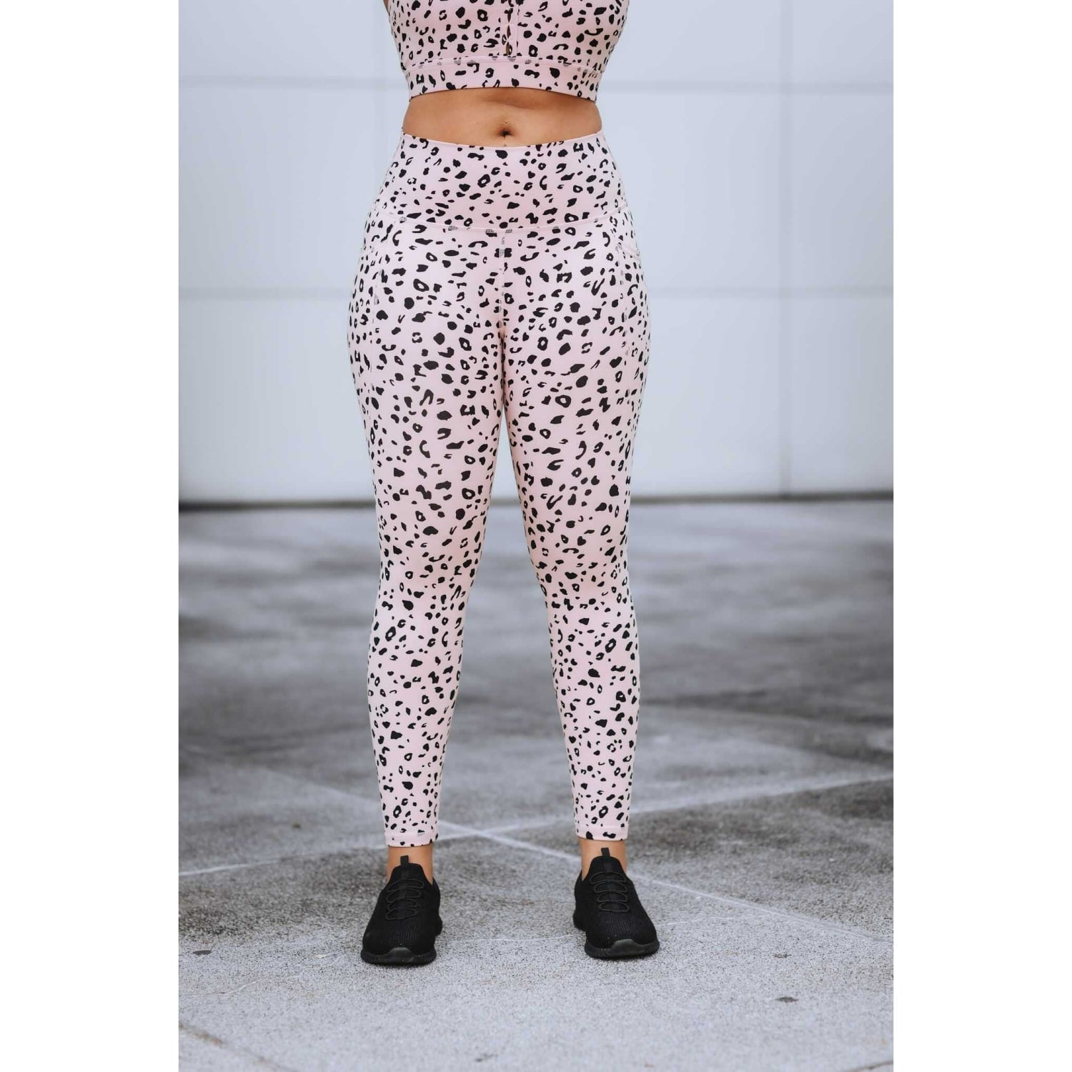 Bold Sports Bra in Pink Leopard – Rebelious Fit